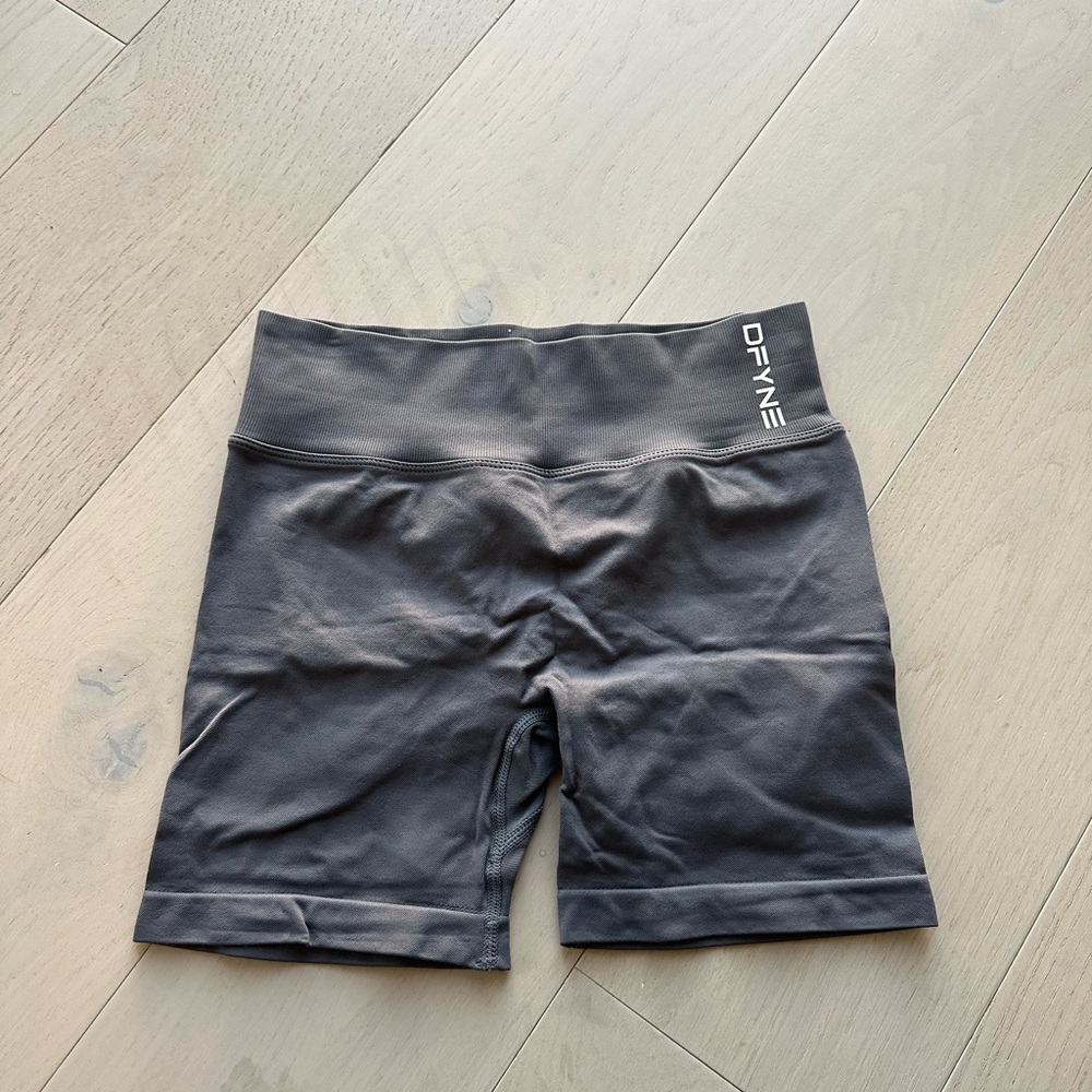 Dfyne shorts